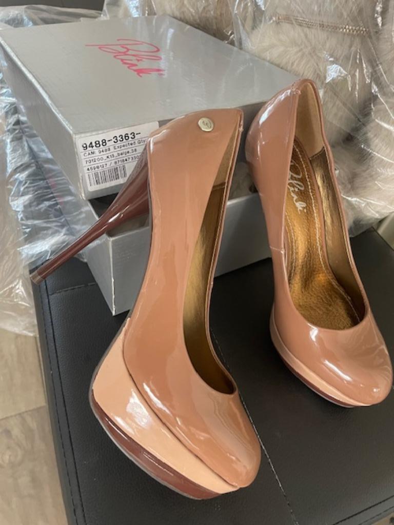 schoenen BLINK beige/bruin hak M38 NIEUW, Vêtements | Femmes, Neuf, Enlèvement ou Envoi, Chaussures à haut talons, Brun
