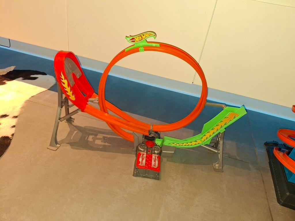 Hot Wheels Power Shift Raceway, Ophalen, Hot Wheels