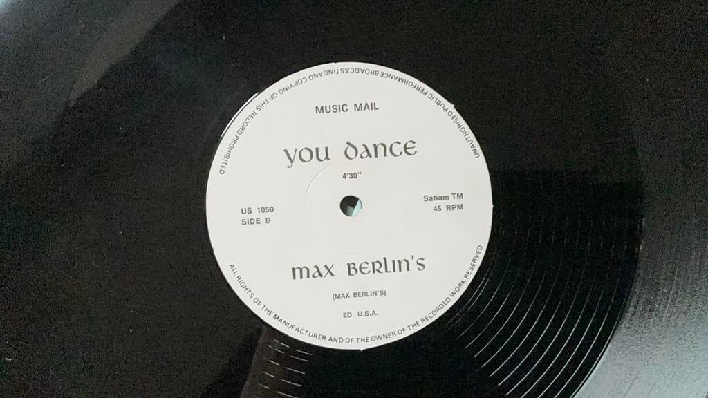Lp. Max Berlin. Elle et moi, Ophalen