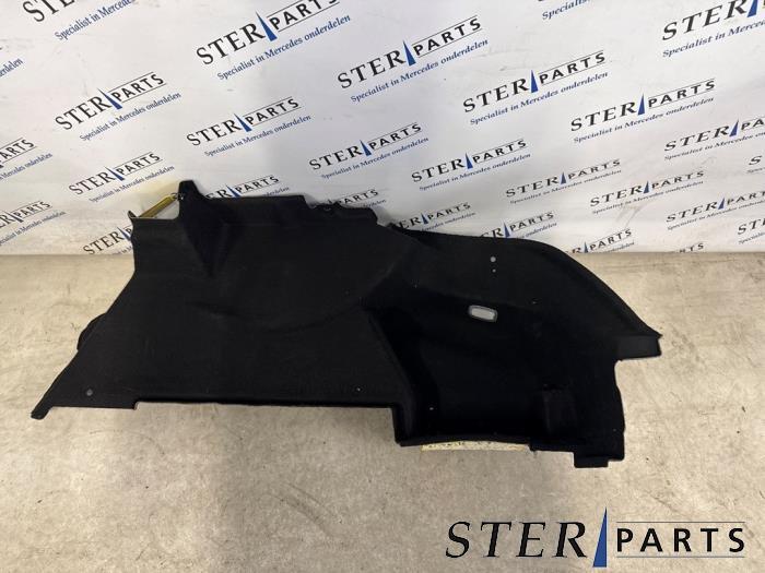 Bekleding bagageruimte van een Mercedes C-Klasse, Gebruikt, -, Ophalen of Verzenden, -