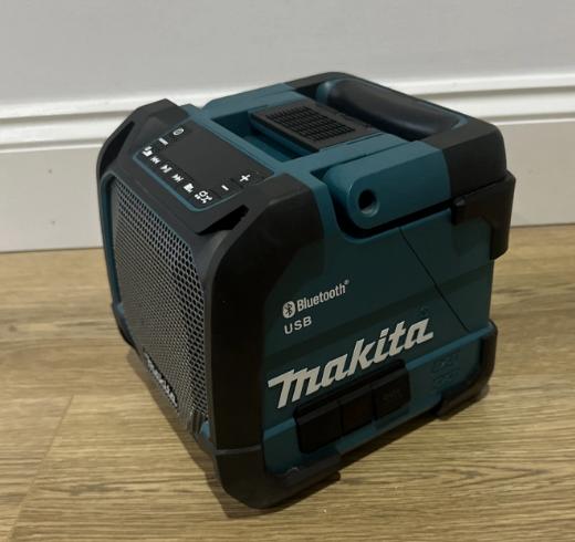 makita dmr 202 bluetooth speaker met mediaspeler, Enlèvement, Comme neuf