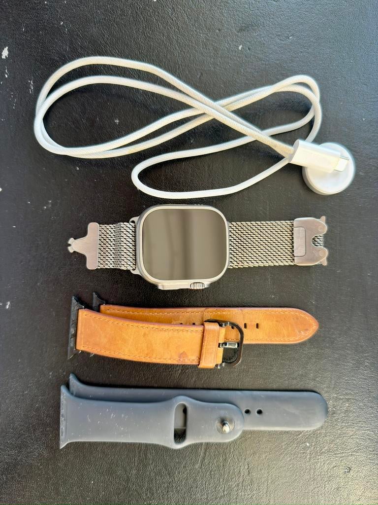 Apple Watch Ultra + natural titanium bracelet, Gebruikt, IOS, Ophalen of Verzenden, Waterdicht