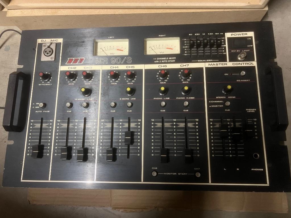 BST MR 90/S DJ Mixer, Enlèvement, Comme neuf, Autres marques