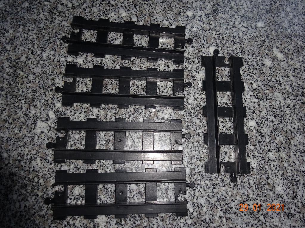 duplo, set van 5 zwarte, rechte rails voor manueel treintje, Enlèvement ou Envoi, Duplo