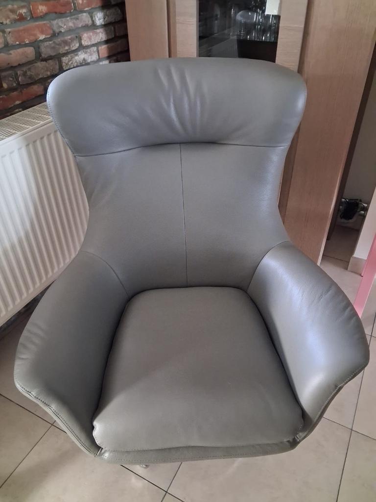 Draaizetel + poef, Huis en Inrichting, Fauteuils, Ophalen, Minder dan 75 cm, Leer, Zo goed als nieuw