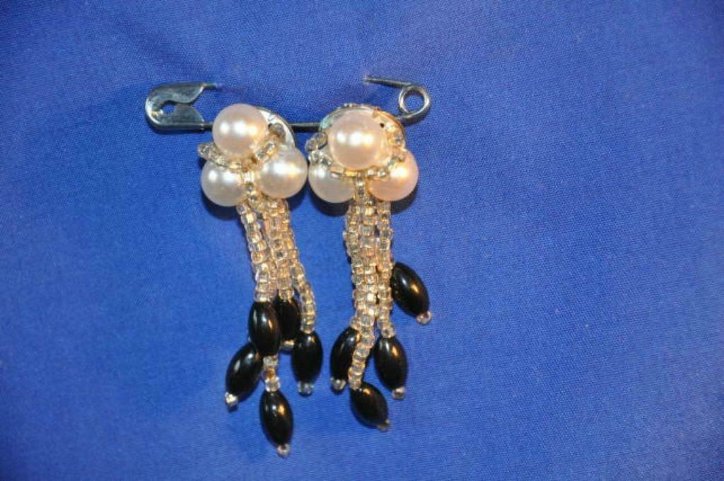 §  paire boucles d'oreilles clip de fantaisie  (n16), Enlèvement ou Envoi, Utilisé, Autres matériaux, Blanc