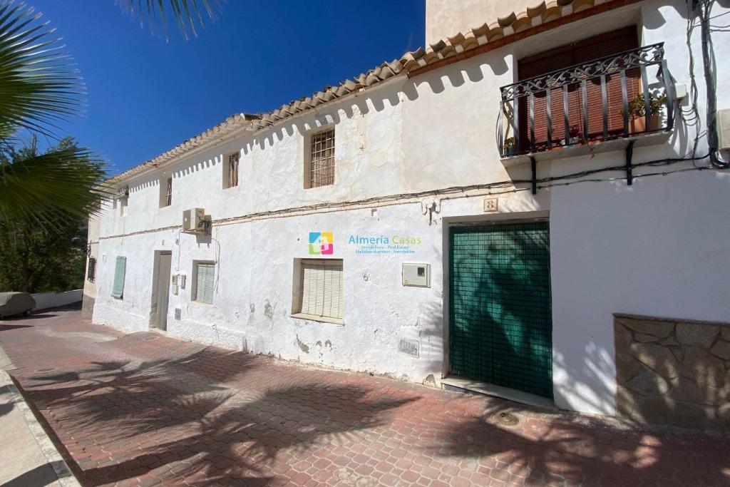 Spanje (Andalusië)-  dorpswoning met 4slpkmrs -2bdkms, Immo, Dorp, Spanje, Woonhuis, 405 m²