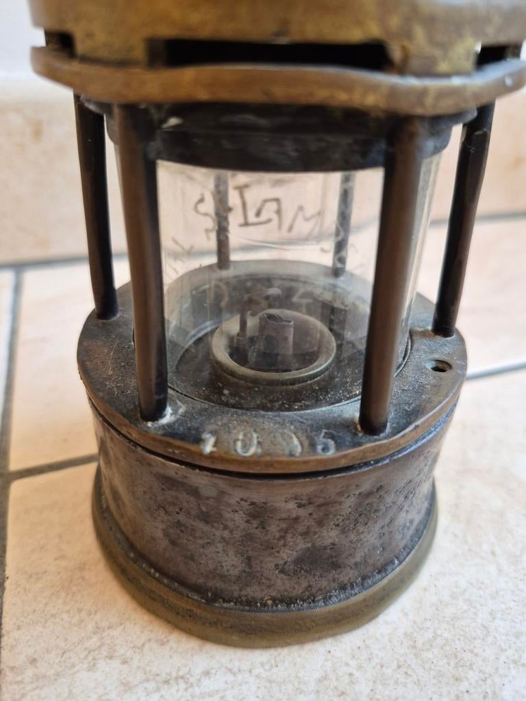 Ancienne lampe de mineur verre VSL, Enlèvement