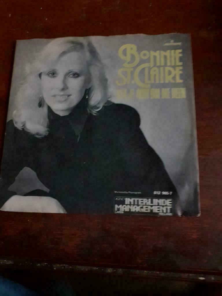 45T Bonnie St. Claire : Sla je arm om me heen, Cd's en Dvd's, Ophalen of Verzenden