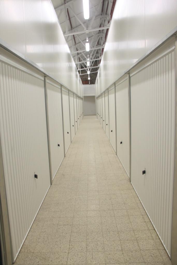 VENNEBOX : Opslagruimte 17 m2  Genk, Vennestraat