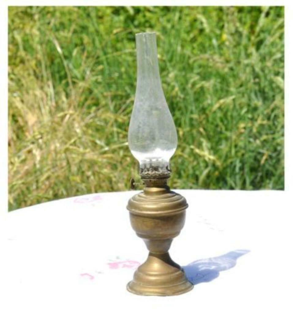 §petite lampe au pétrole en cuivre, Antiquités & Art, Enlèvement ou Envoi, Cuivre