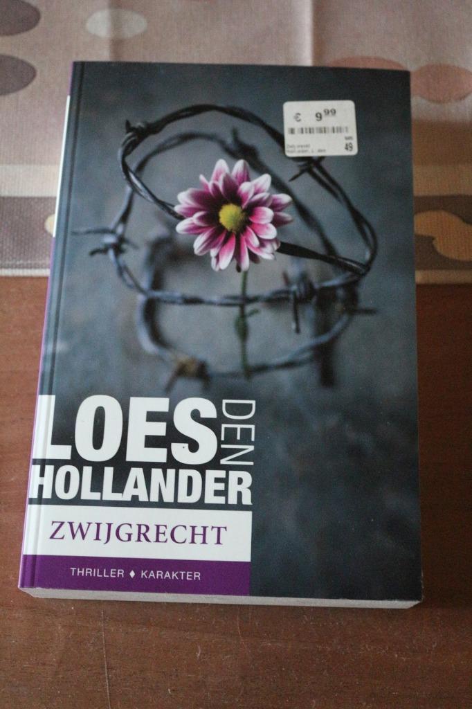 *Zwijgrecht - Loes den Hollander, Ophalen of Verzenden, Zo goed als nieuw, Nederland