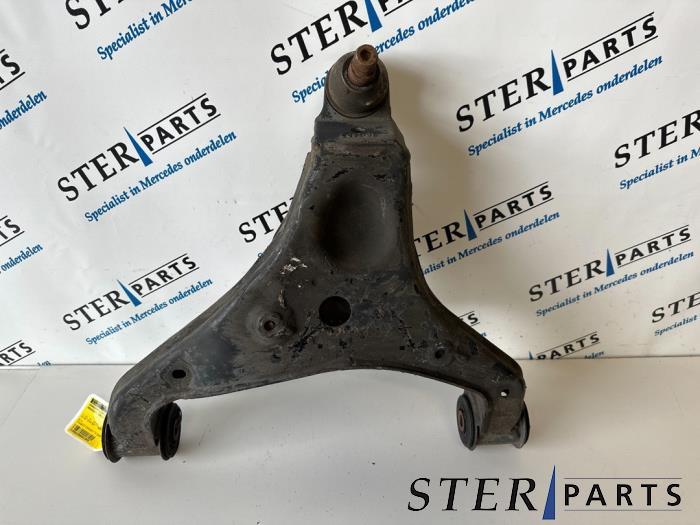 Bras de suspension avant gauche d'un Mercedes Sprinter, 3 mois de garantie, Utilisé, -, -