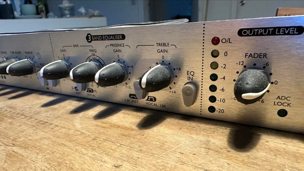 Platinum Trak Master Focusrite Channel Strip, Enlèvement ou Envoi, Utilisé