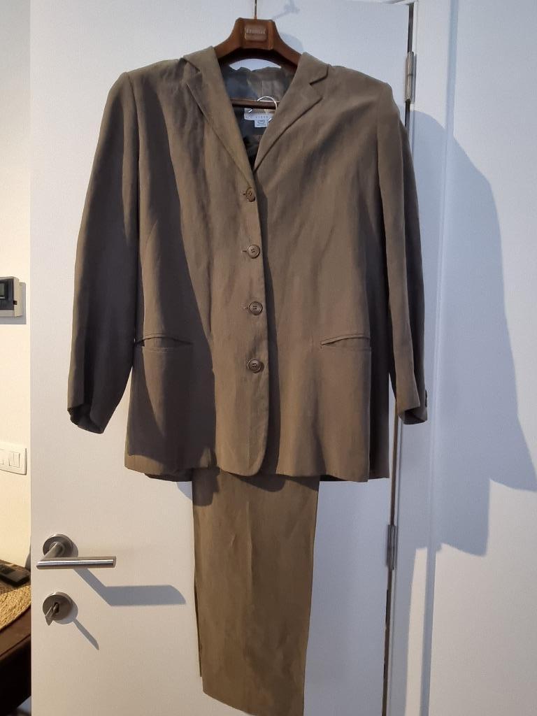Mantelpak Gigue, Kleding | Dames, Kostuum of Pak, Bruin, Maat 42/44 (L), Zo goed als nieuw