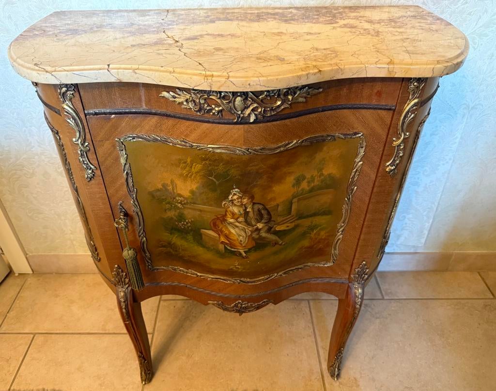 Antieke Louis XV kast, Ophalen