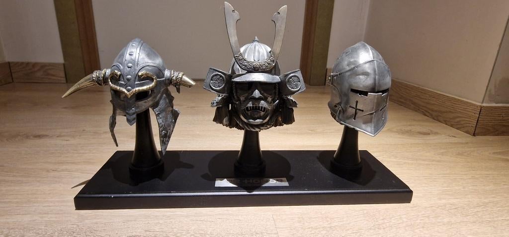 Présentoir de casque For Honor en édition collector, Enlèvement, Comme neuf