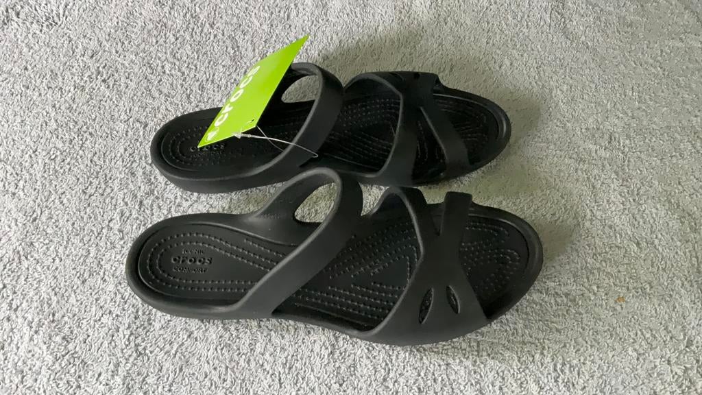 Nieuwe crocs slippers, Kleding | Dames, Schoenen, Ophalen of Verzenden, Nieuw, Slippers