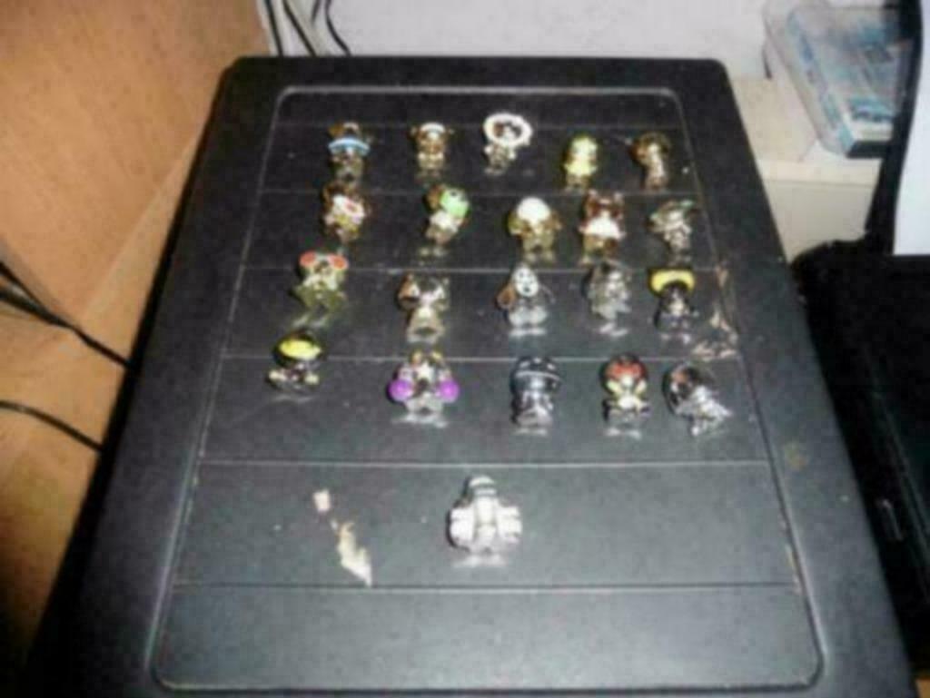 21 gogos brillant     dispo  plusieurs sortes, Enlèvement ou Envoi, Utilisé, Garçon ou Fille