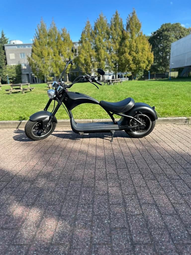 Mangosteen E cruiser, Klasse A (25 km/u), Zo goed als nieuw, 50 cc, 3 versnellingen