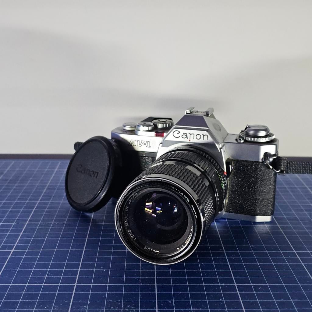 Canon AV-1, TV, Hi-fi & Vidéo, Appareils photo analogiques, Utilisé, Compact, Canon, Enlèvement ou Envoi