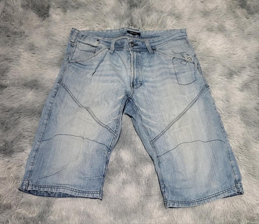 Short en jeans de la marque SKILL - Bleu délavé - Taille L, Vêtements | Hommes, Jeans, SKILL, Porté, Bleu, W36 - W38 (confection 52/54)