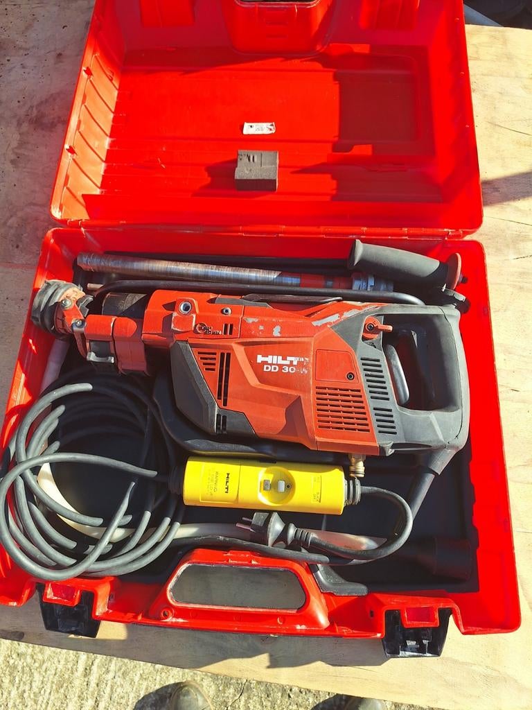 Carotteuse  Hilti  DD30-W, Enlèvement