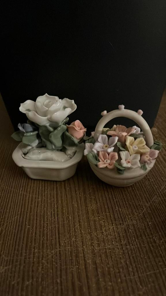 2 Beeldjes bloemen, Verzamelen, Ophalen of Verzenden