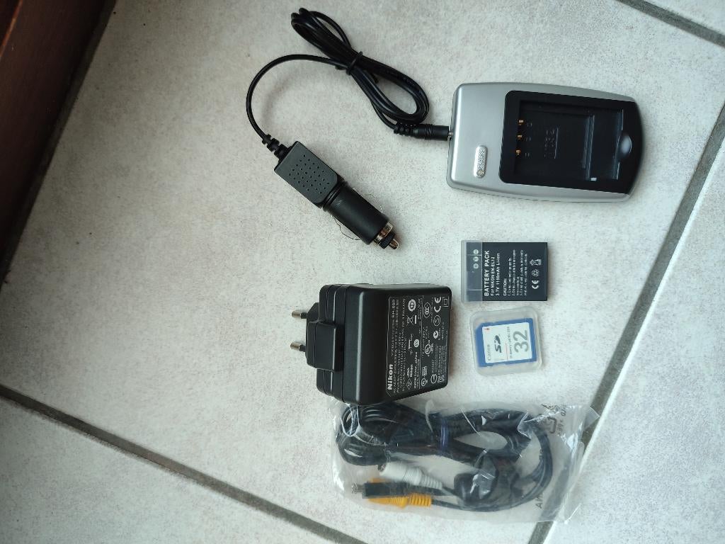 Nikon Coolpix accessoires, Ophalen of Verzenden, Zo goed als nieuw, Nikon
