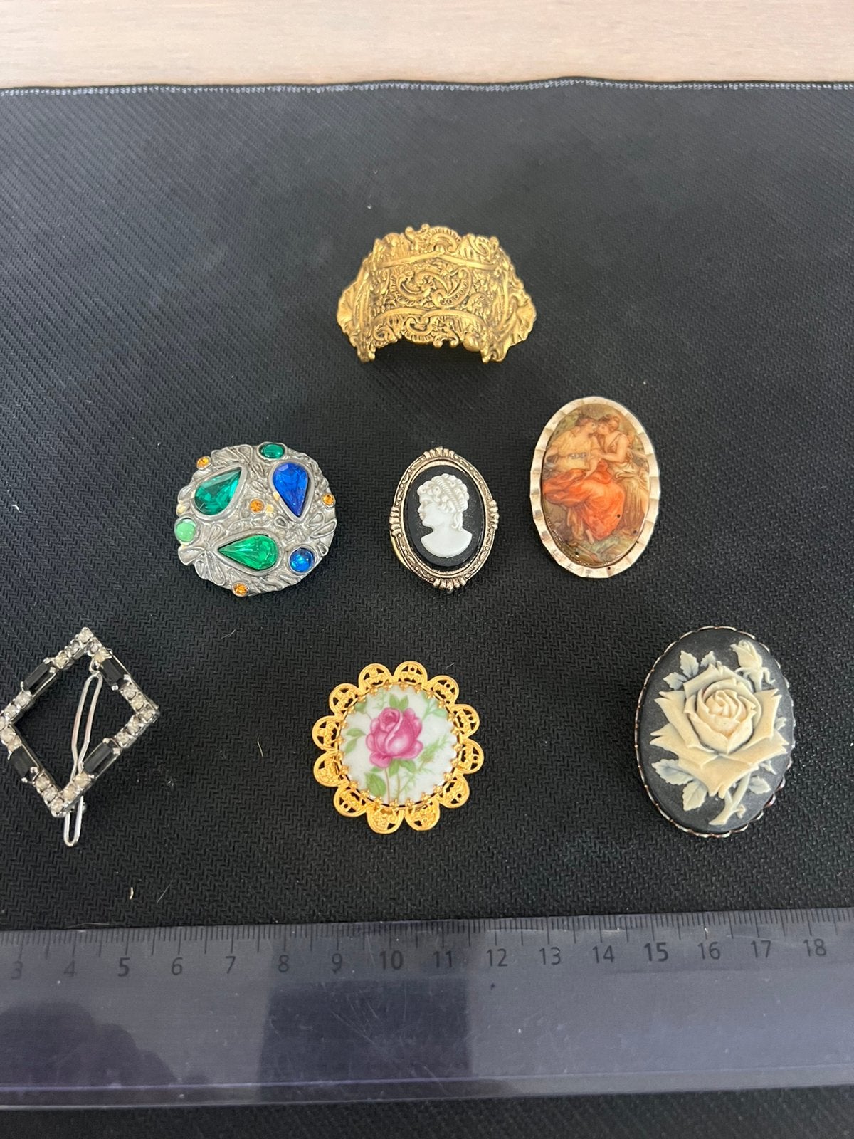 Sjaal broches €6 het stuk, Handtassen en Accessoires, Ophalen of Verzenden, Zo goed als nieuw