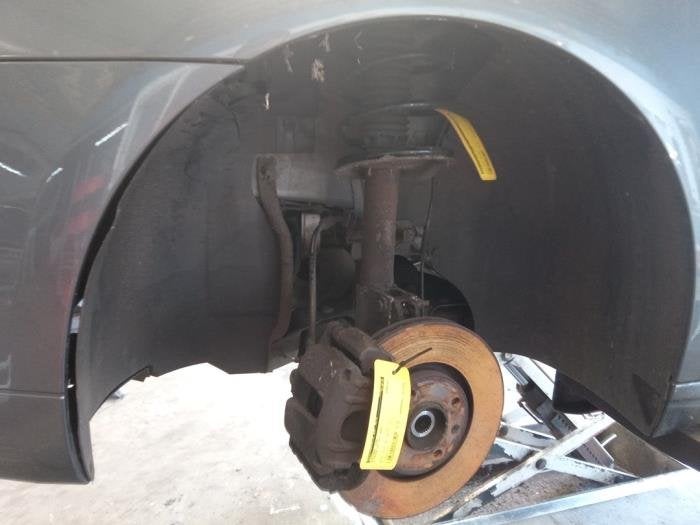 Barre amortisseur avant gauche d'un Citroen C4, -, 3 mois de garantie, Utilisé, -