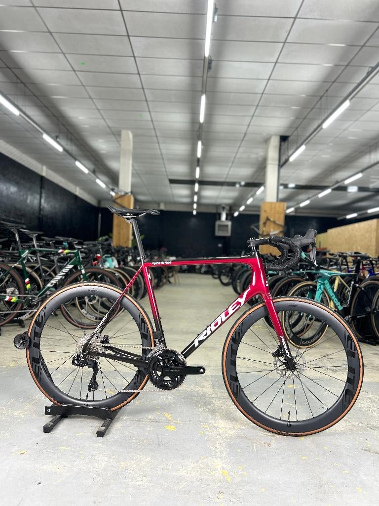 Showroom model Ridley Helium SLX Di2 Carbon Racefiets, Sport en Fitness, Wielrennen, Nieuw, Ophalen
