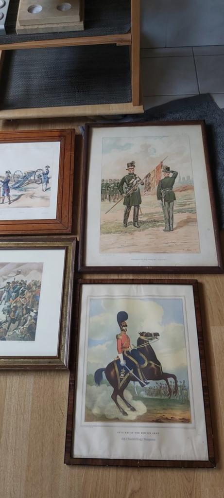4 kaders met glas, Enlèvement