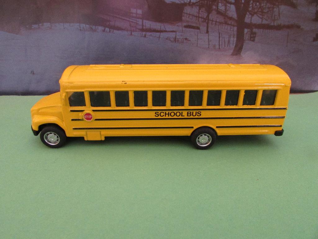AUTOBUS SCOLAIRE - AMÉRIQUE, Hobby & Loisirs créatifs, Voitures miniatures | 1:87, Comme neuf, Bus ou Camion, Autres marques, Enlèvement ou Envoi