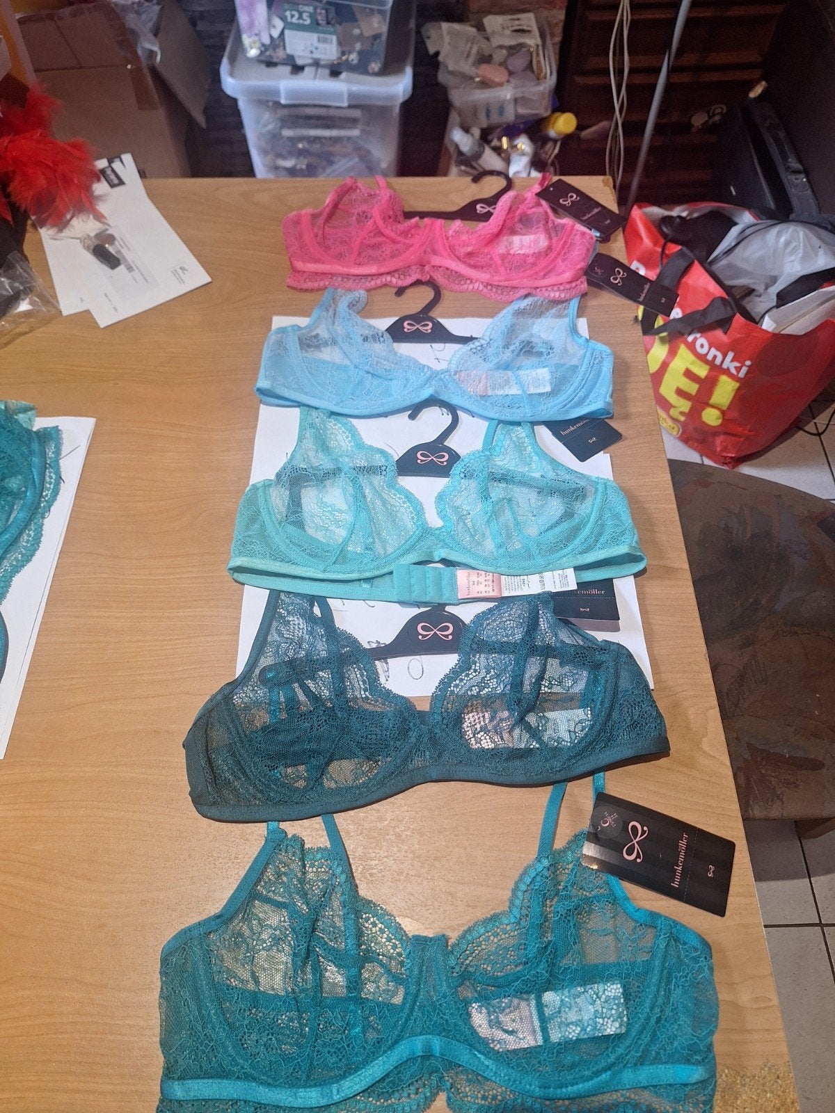 hunkenmöller bh's eur 75C, fra 90C, Vêtements | Femmes, Sous-vêtements & Lingerie, Hunkemöller, Enlèvement ou Envoi, Multicolore
