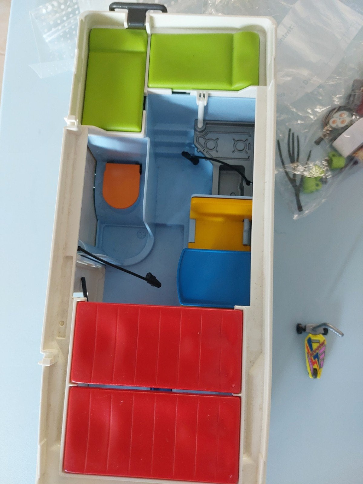 playmobil Mobilhome, Enlèvement
