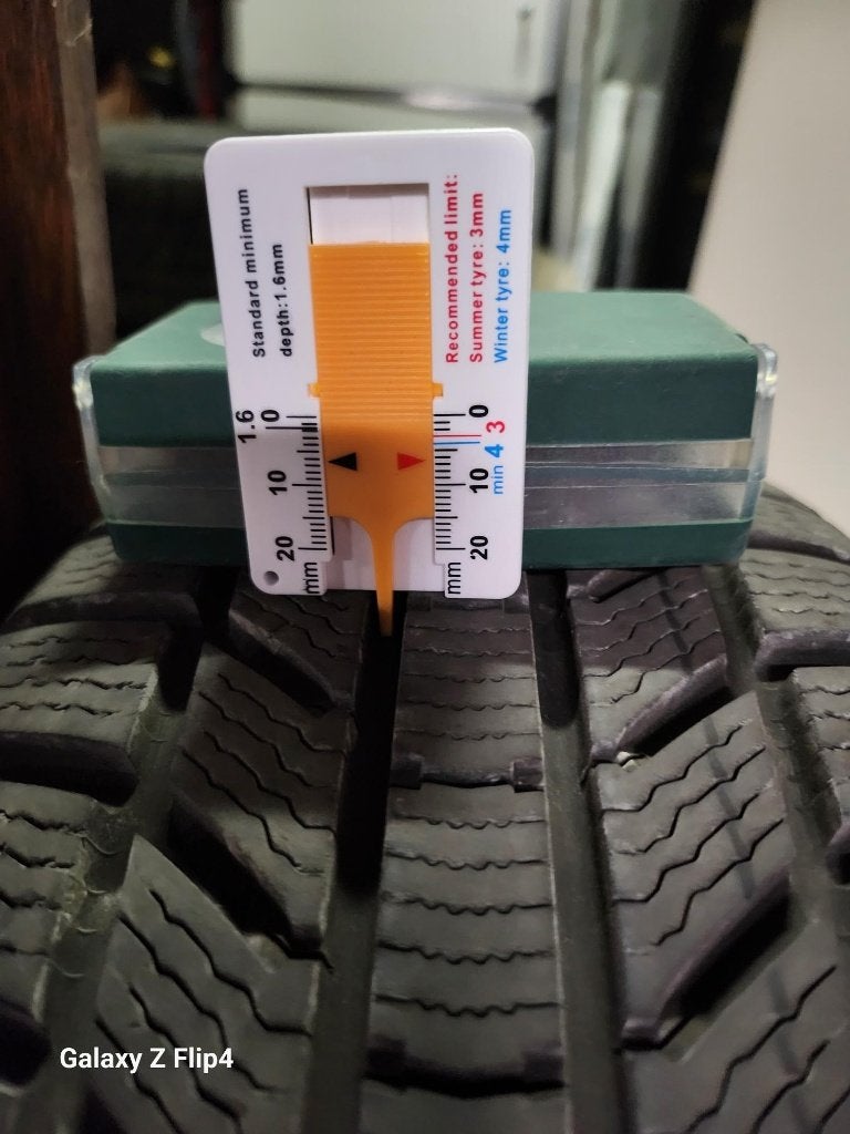 Continental WinterContact TS 870 P 205/60 R16 92 H, Ophalen, Gebruikt, 16 inch, Band(en)