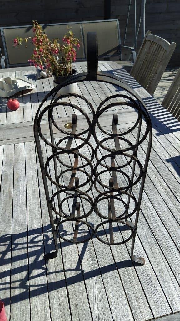Porte-bouteilles en fer forgé noir, Enlèvement