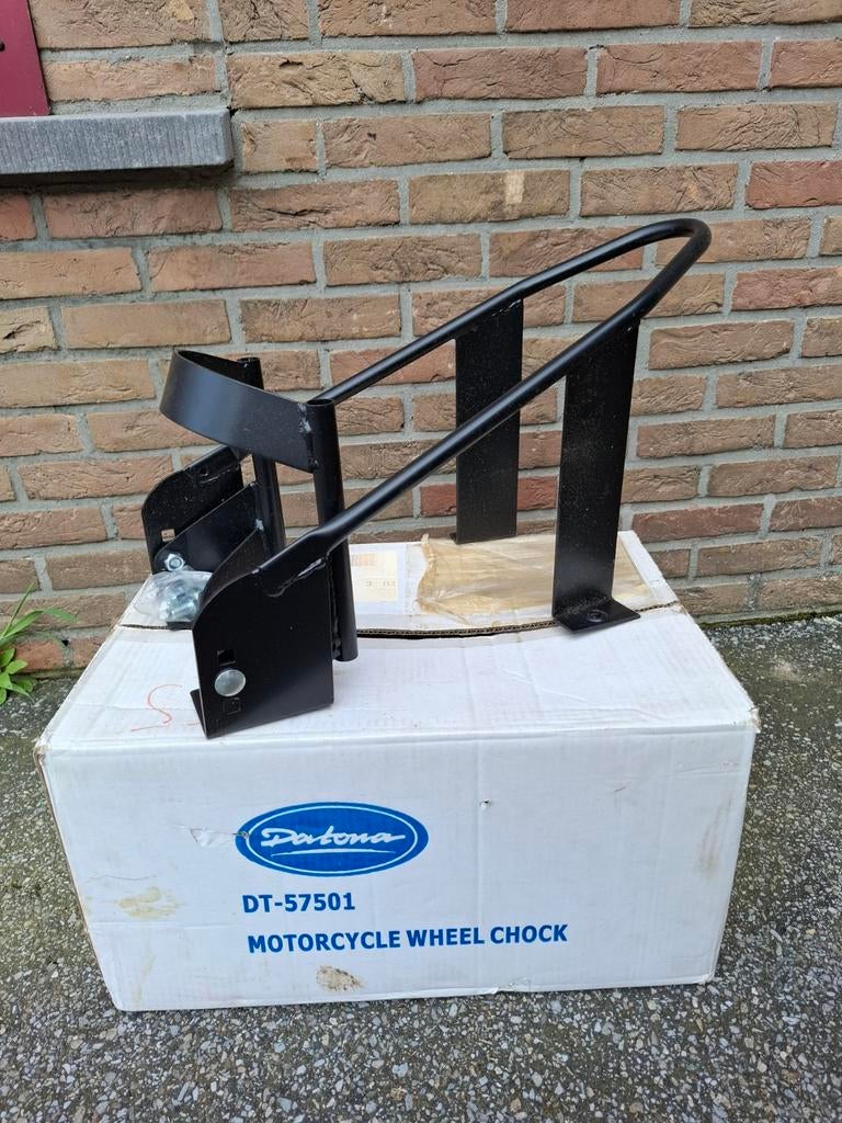 Steun voor moto,nieuw, Ophalen