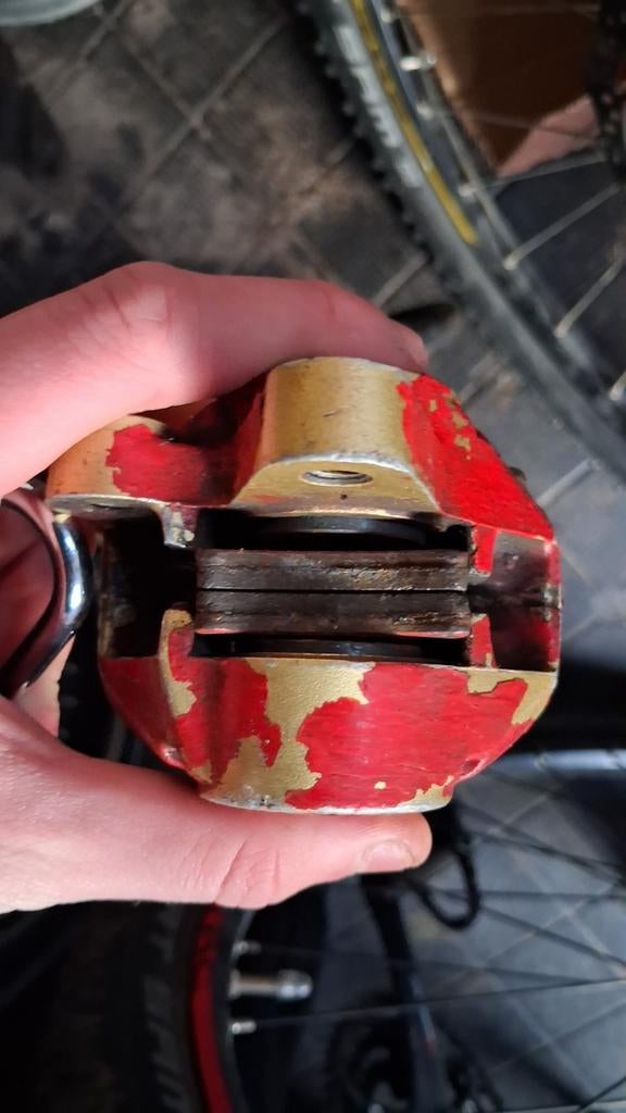 Brembo remsysteem, Ophalen