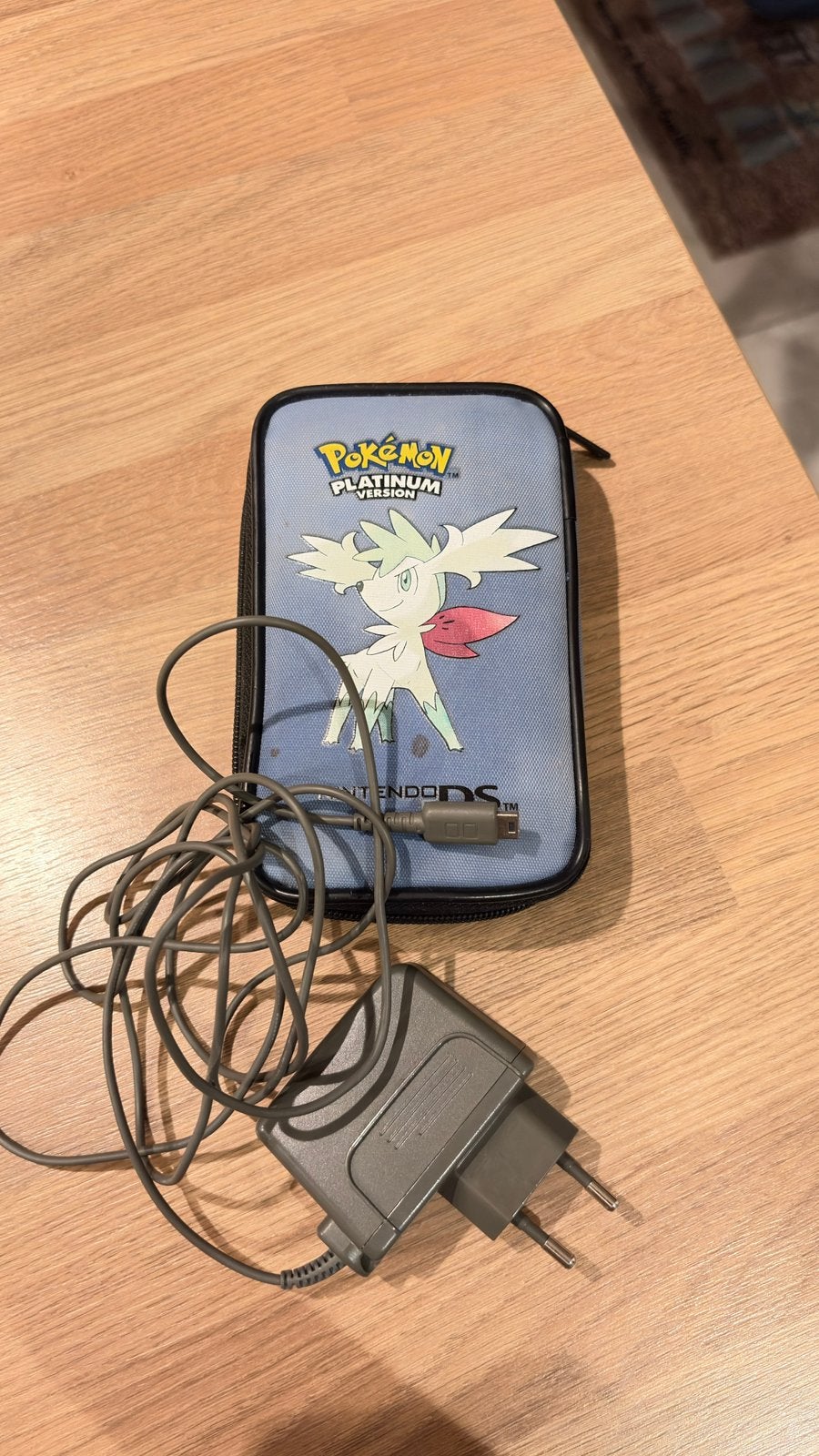 Nintendo DS Licht / Rood / Pokemon, Ophalen, Gebruikt, DS Lite, Geheugenkaart