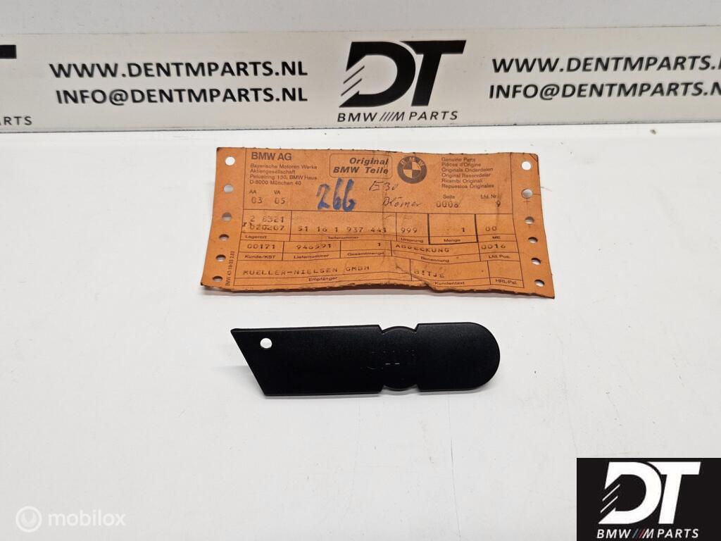 Kap onderkant spiegel links BMW E30 E28 51161937441, Auto-onderdelen, Spiegels, Nieuw, Ophalen of Verzenden
