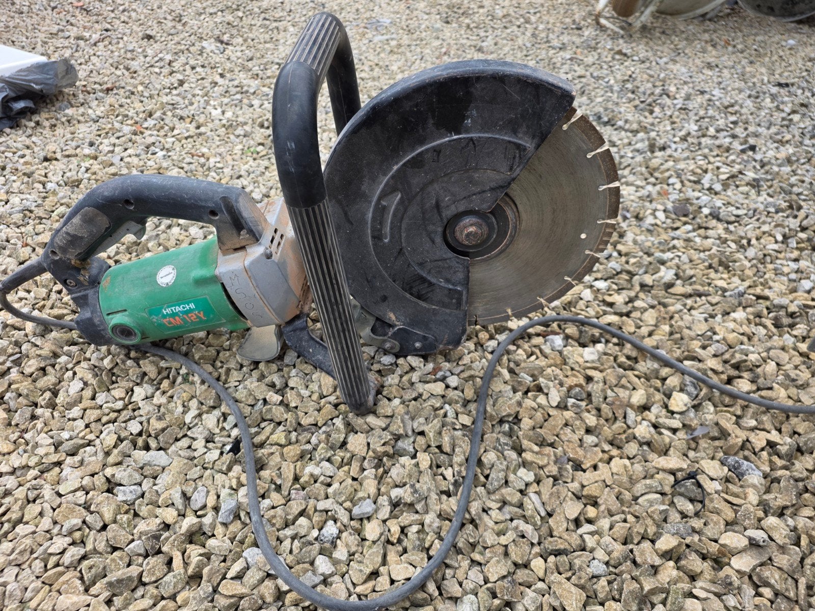 Hitachi CM12Y elektrische dooslijper, Ophalen