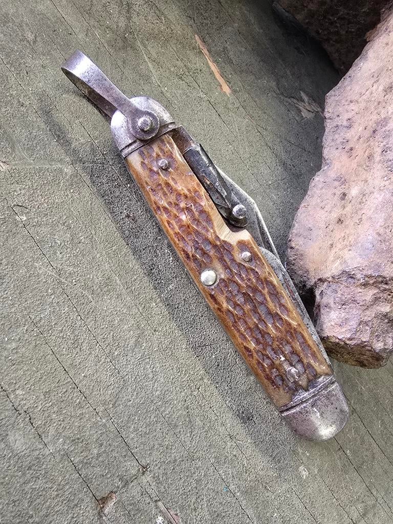 Couteau de poche de montagne américain de la Seconde Guerre, Enlèvement ou Envoi