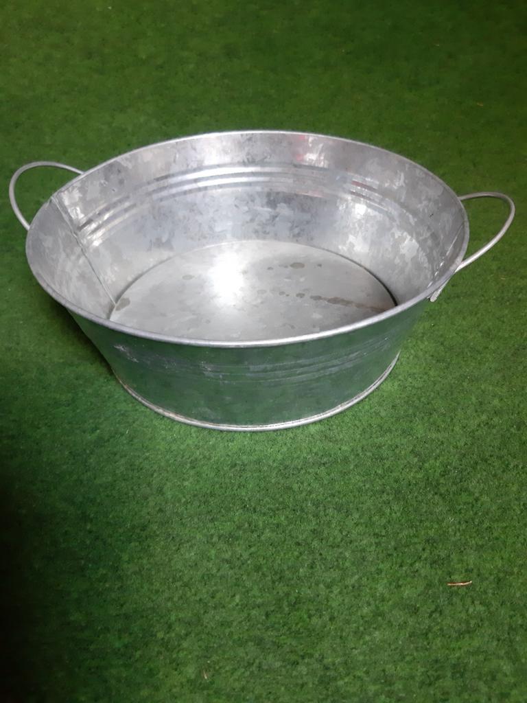 Metalen teiltje/kuip/plantenbakje, Tuin en Terras, Ophalen