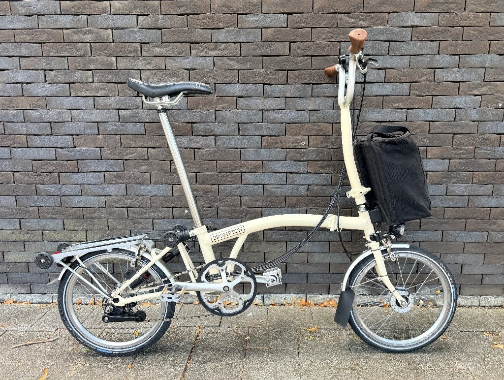 Brompton H6R avec sac de transport avant en parfait état ***, Vélos & Vélomoteurs, Vitesses, Frein sur jante, Comme neuf, Enlèvement