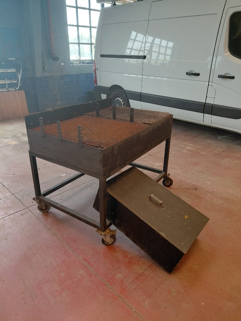 Bbq 120 x 80 cm staal, Ophalen, Gebruikt