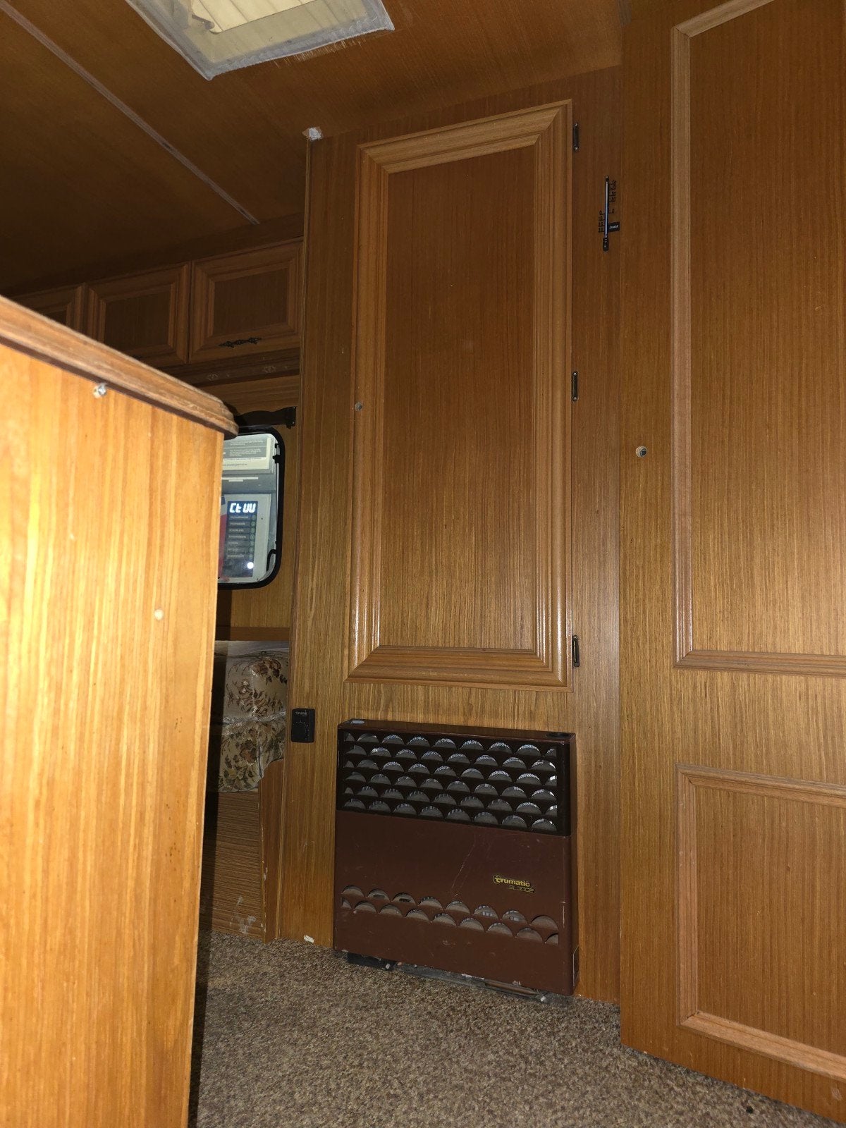 Caravane Net Weippert Avec auvent, papiers et en bon état, Coin salon convertible, 4 à 5 mètres, Auvent, 750 - 1000 kg
