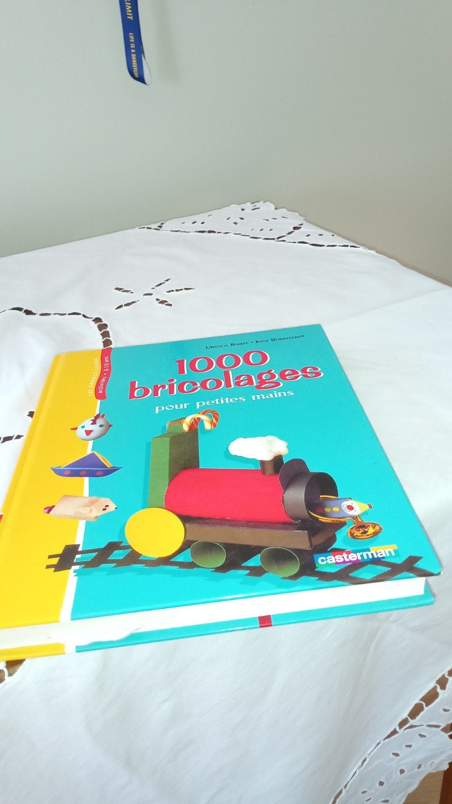 A v knutselboek voor kinderen vanaf 7/8 jaar 8 euro, Zo goed als nieuw, Educatief, Blauw, Knutselboek