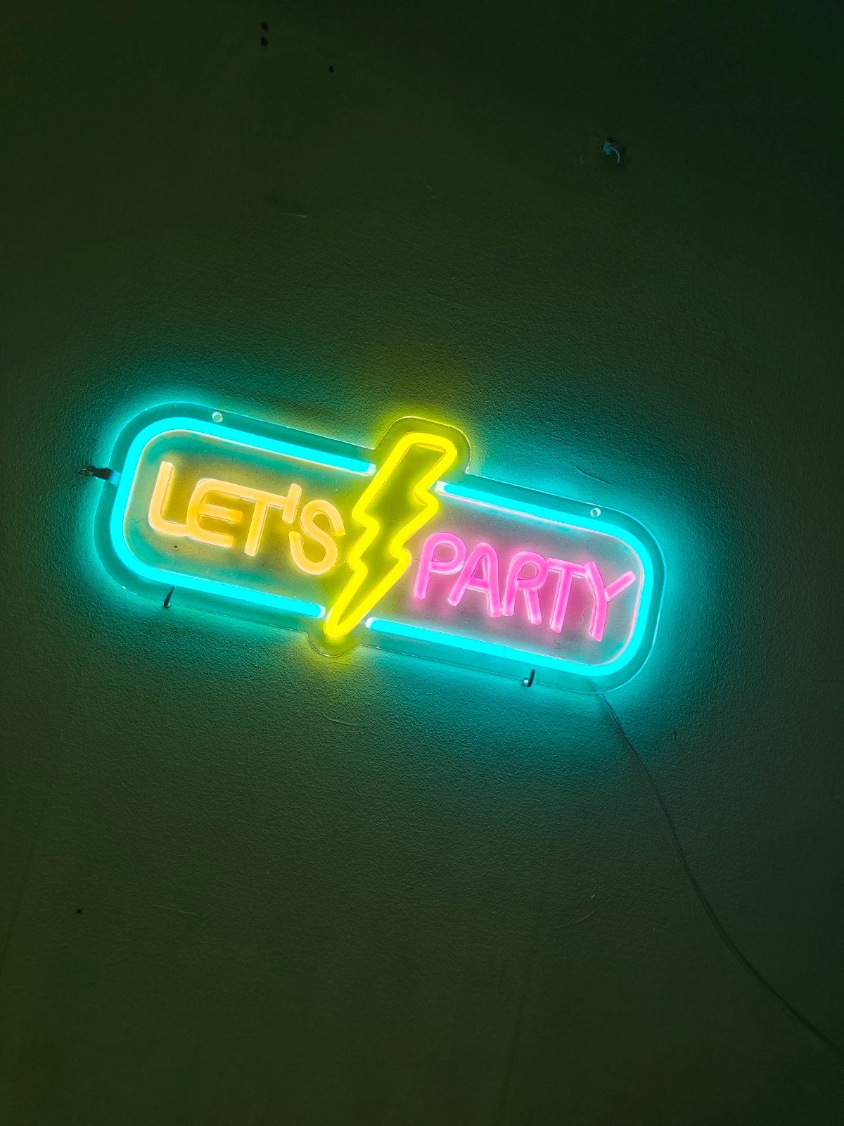 led verlichting Let's party, Ophalen